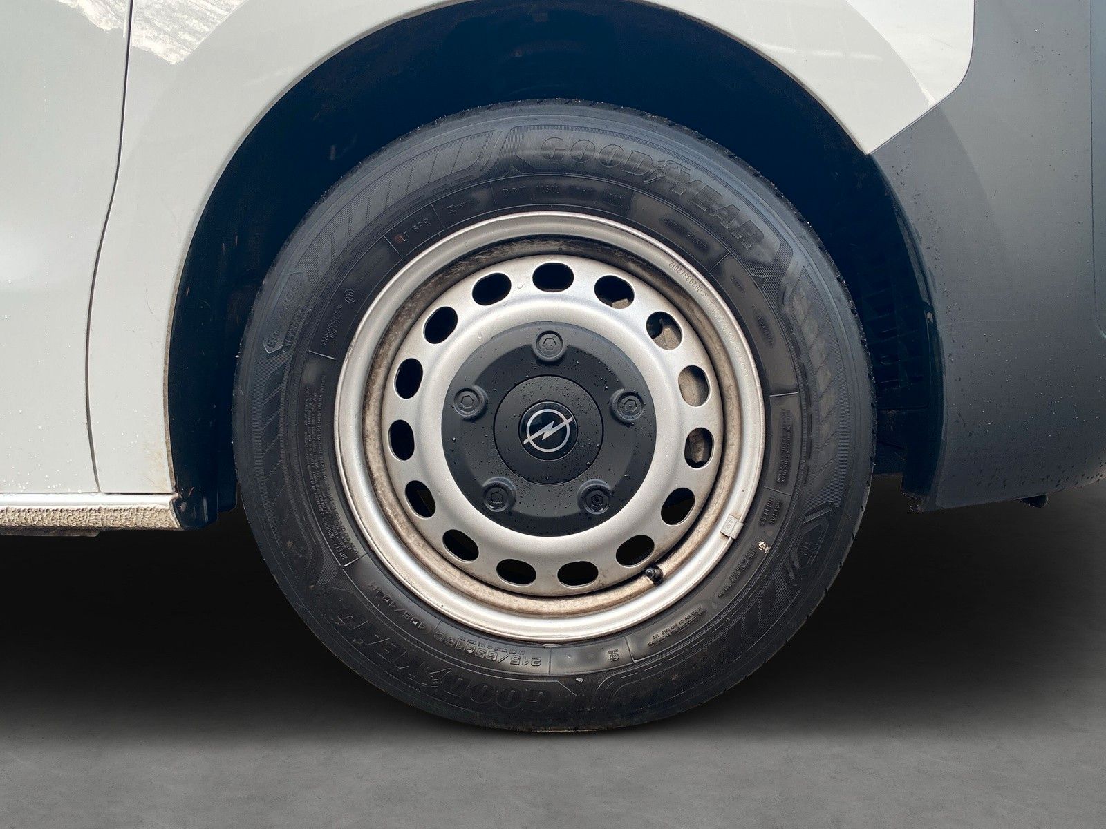 Fahrzeugabbildung Opel Vivaro Kasten Edition M