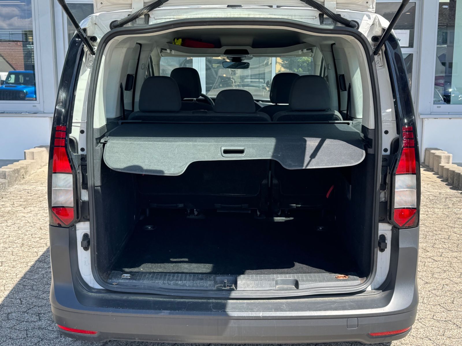 Fahrzeugabbildung Volkswagen Caddy  /AUTO-HOLD/ACC/TEMPOMAT/