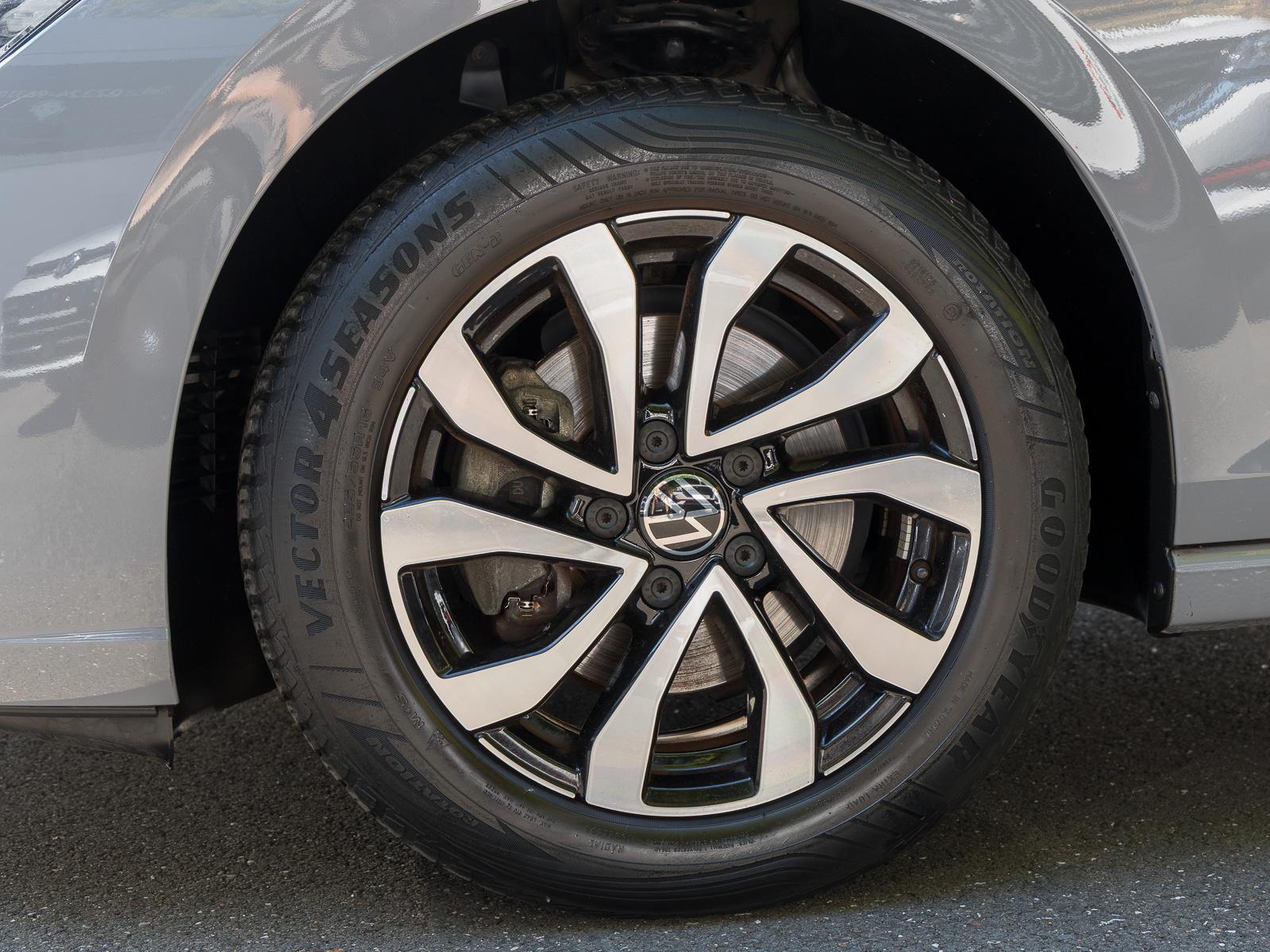 Volkswagen Golf VIII 1.0 TSI ACTIVE NAVI AHK GJ-REIFEN ACC, миниатюра 6