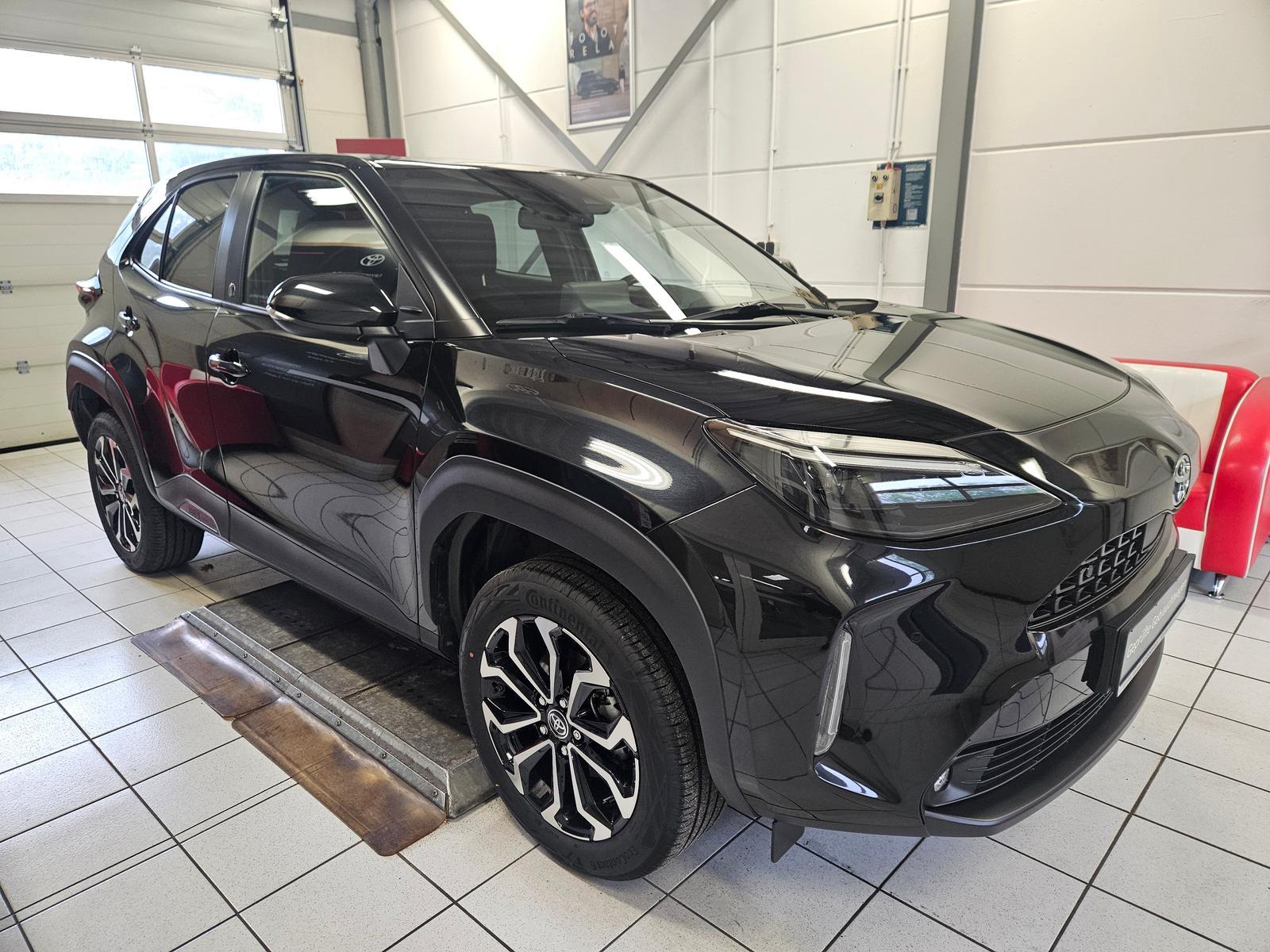 Toyota Yaris Cross Hybrid 4x2 Team Deutschland