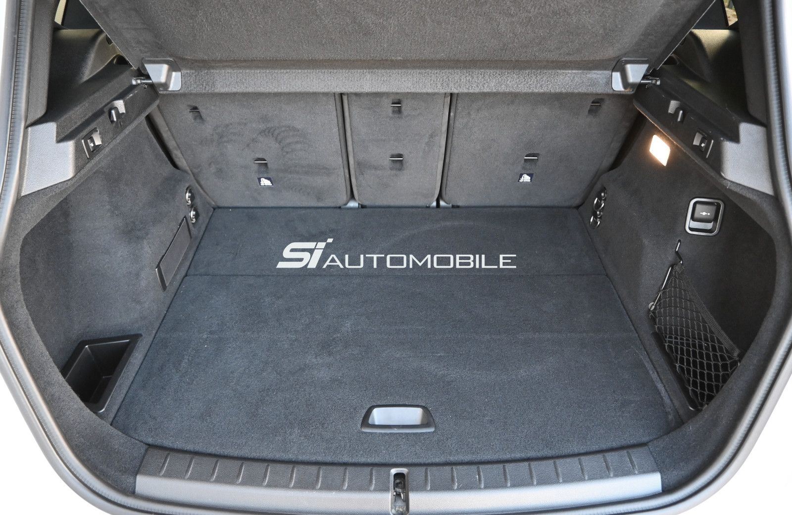 Fahrzeugabbildung BMW 218i Active Tourer M Sport °AHK°PDC°SITZHEIZ°