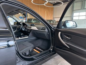 BMW 318d *M Shadow LINE*TEMPO*NAV*PDC*AHK*LED*