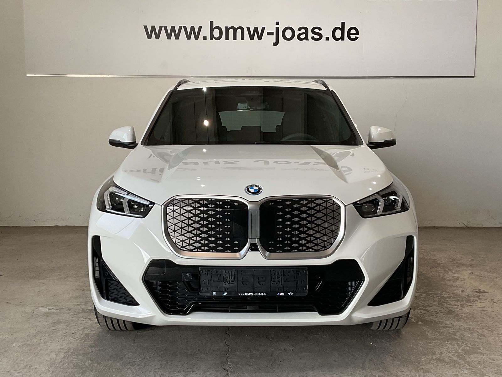 Fahrzeugeinzelansicht 6 Fahrzeugabbildung BMW iX1 eDrive20 |Head-Up Displ. |AHK |elektr. Heckk