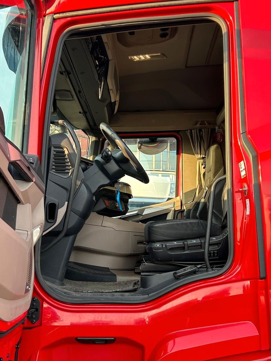 Fahrzeugabbildung DAF XG 530 FT, Intarder, Bj.2022