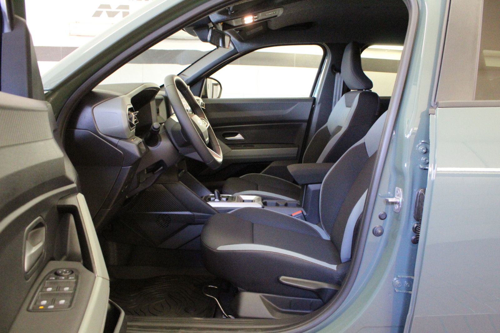 Fahrzeugabbildung Dacia Duster hybrid 155 Extreme *City-*Technik-*Winter