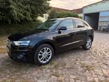 Audi Q3 2.0 TDI S tronic quattro  S-line AHK/8fach
