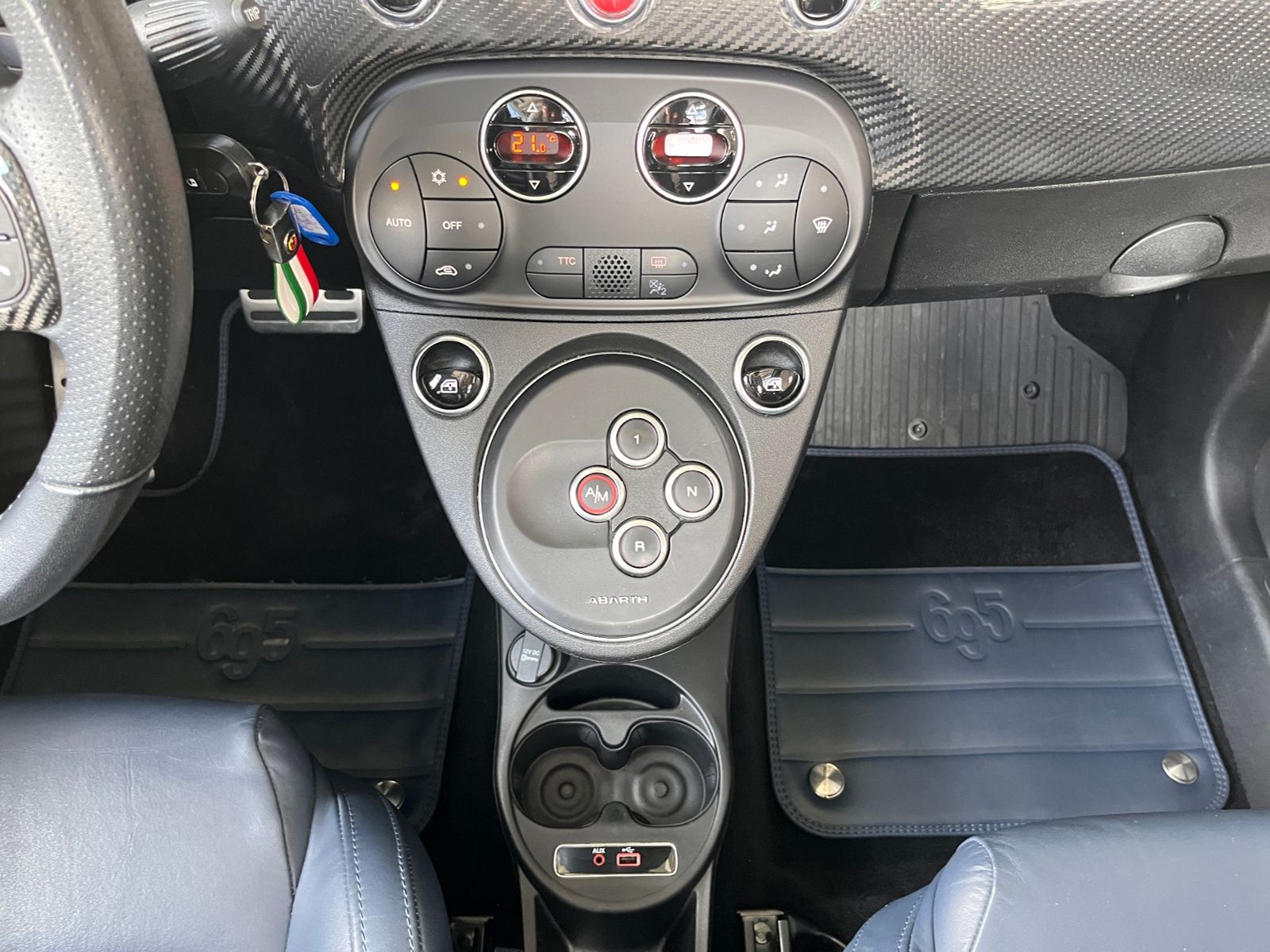 Fahrzeugabbildung Abarth 695C Rivale  Automatik XENON LEDER ALU