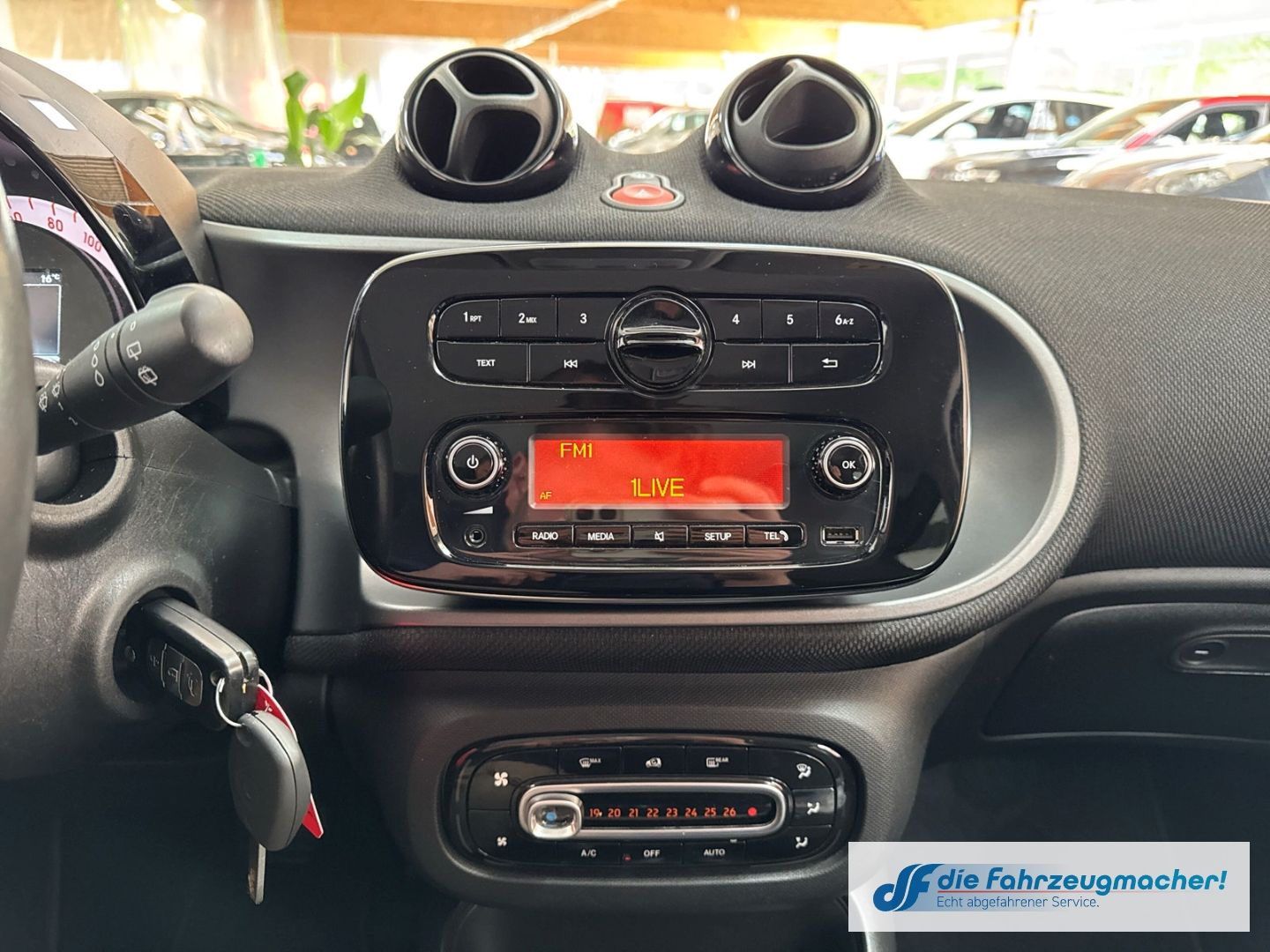 Fahrzeugabbildung Smart forfour electric drive EQ Klimaautom DAB Notbrem