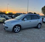 Kia Carens 2.0 16V CRDi VGT EX Class per Export - gebrauchte Kia Carens aus dem Jahr 2010