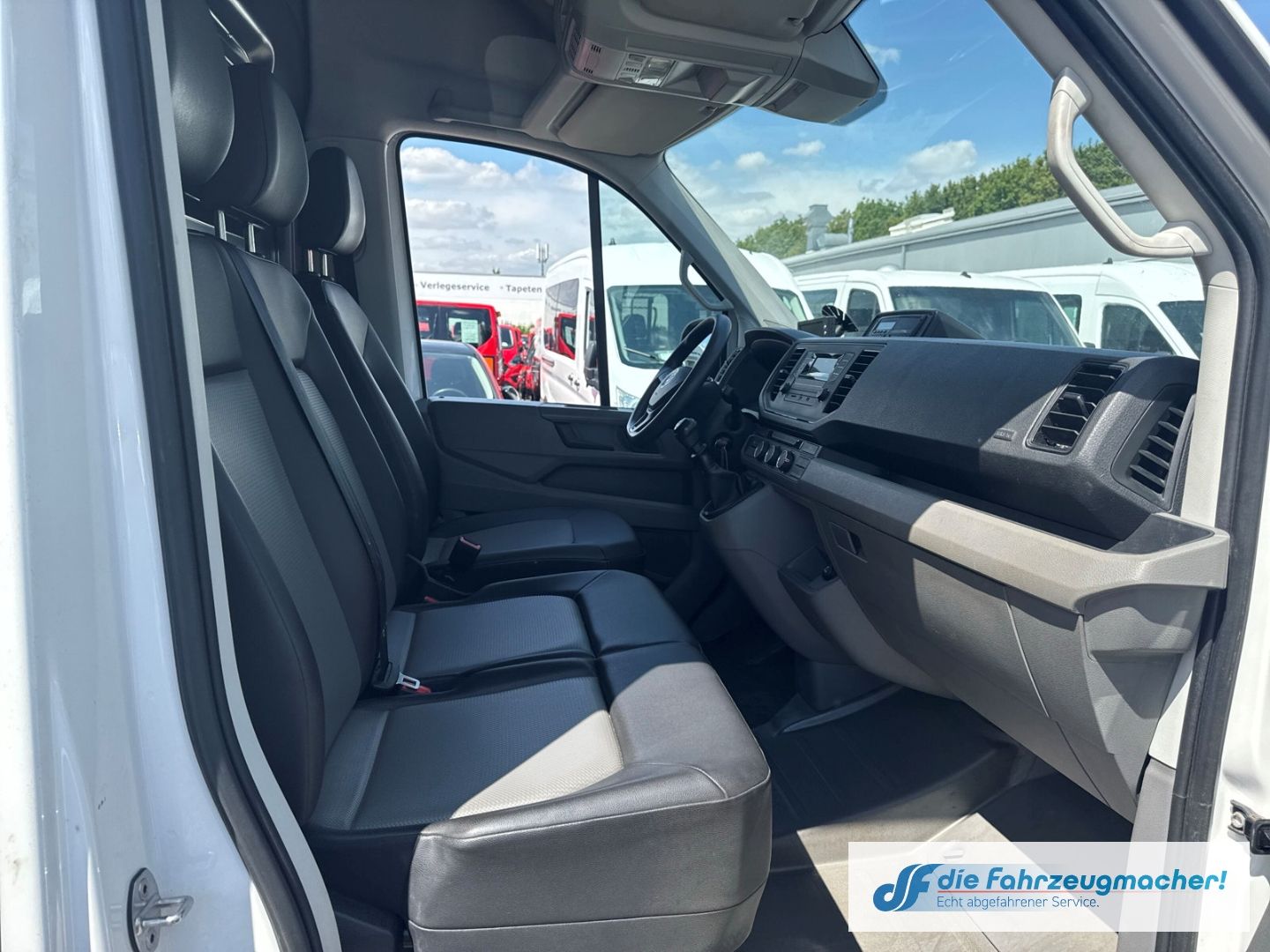 Fahrzeugabbildung Volkswagen Crafter Kasten MAXI 50 lang Hoch 5t-3,5tmög. AHK