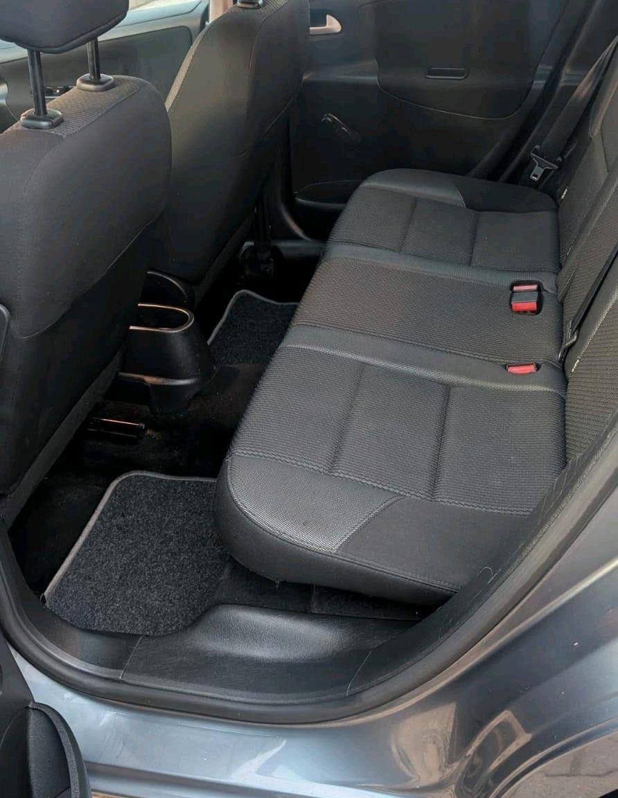 Peugeot 207 2011 — photo 7