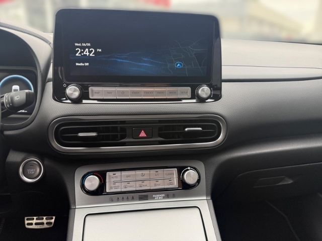 Fahrzeugabbildung Hyundai KONA Edition 30+ Elektro 2WD +KLIMA+NAVI+PDC+UVM