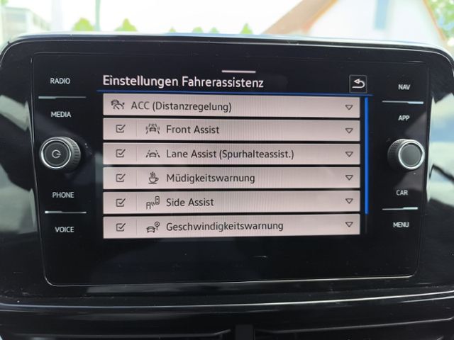 Fahrzeugabbildung Volkswagen T-Roc Cabriolet 1.5 TSI DSG R-Line EDITION KARMA