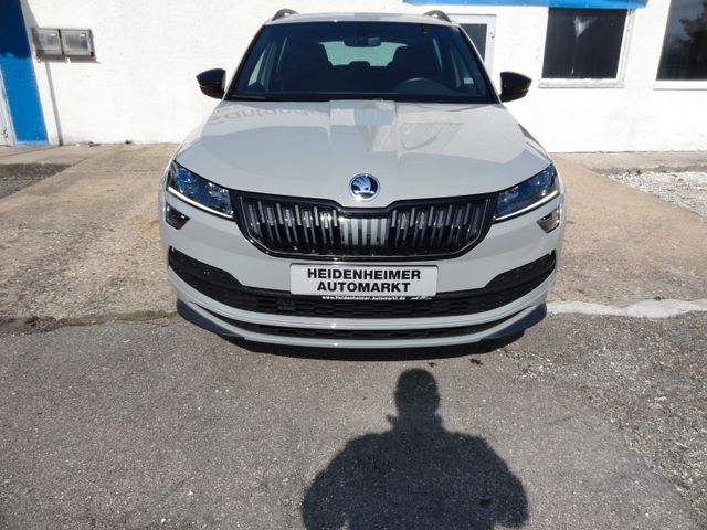 Fahrzeugabbildung Skoda Karoq Sportline/2.Hd/LED/Pano/Virtual/Navi/SitzH