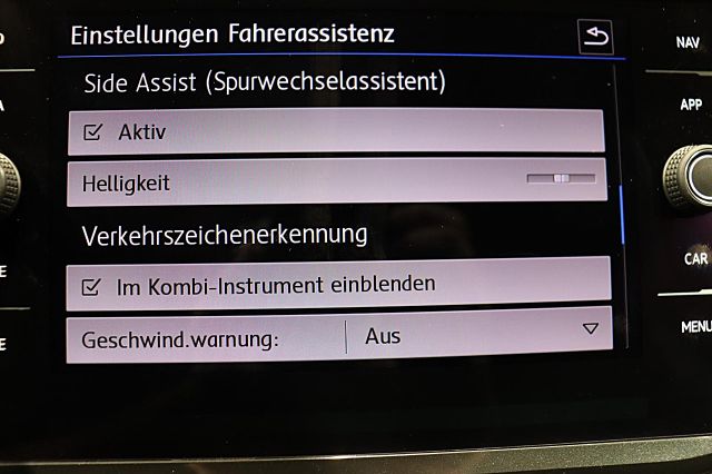 Tiguan IQ.DRIVE 1.5 TSI NAVI KAMERA Digital Cock