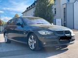 BMW 325xi e91 - BMW 325 aus 2006: 325xi