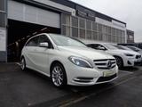 Mercedes-Benz B 180 SPORTPAKET 2.HAND*LEDER*NAVI*LED* - Mercedes-Benz B 180 in Duisburg