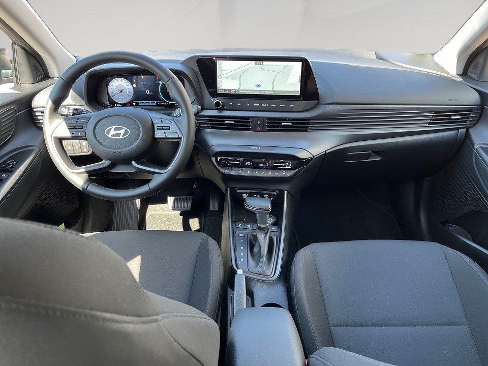 Fahrzeugabbildung Hyundai i20 1.0T 100PS DCT Trend Komfort Bose