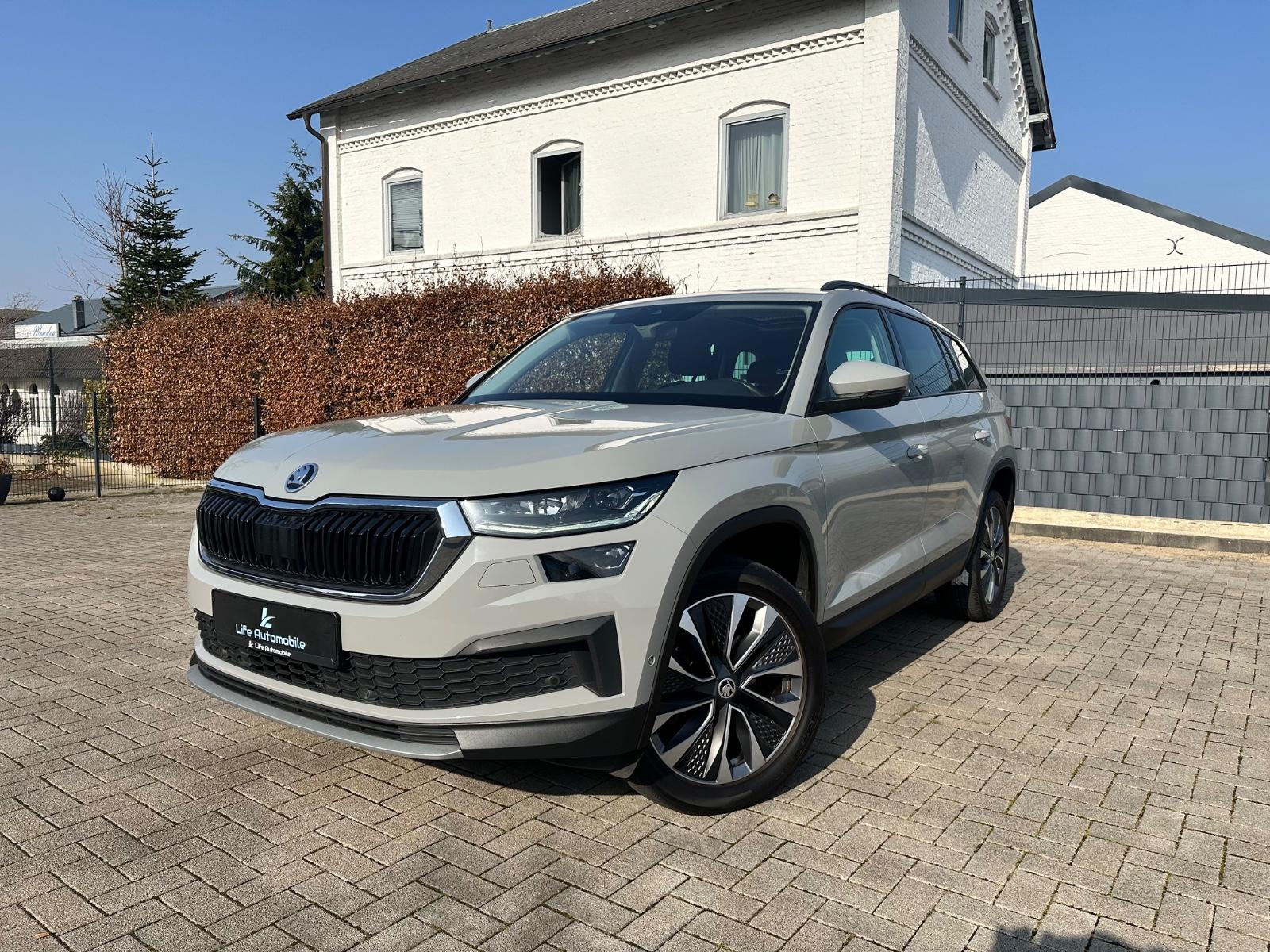Skoda Kodiaq 2.0TDI Tour AID*LED*LANE*PANORAMA*KAM*19"