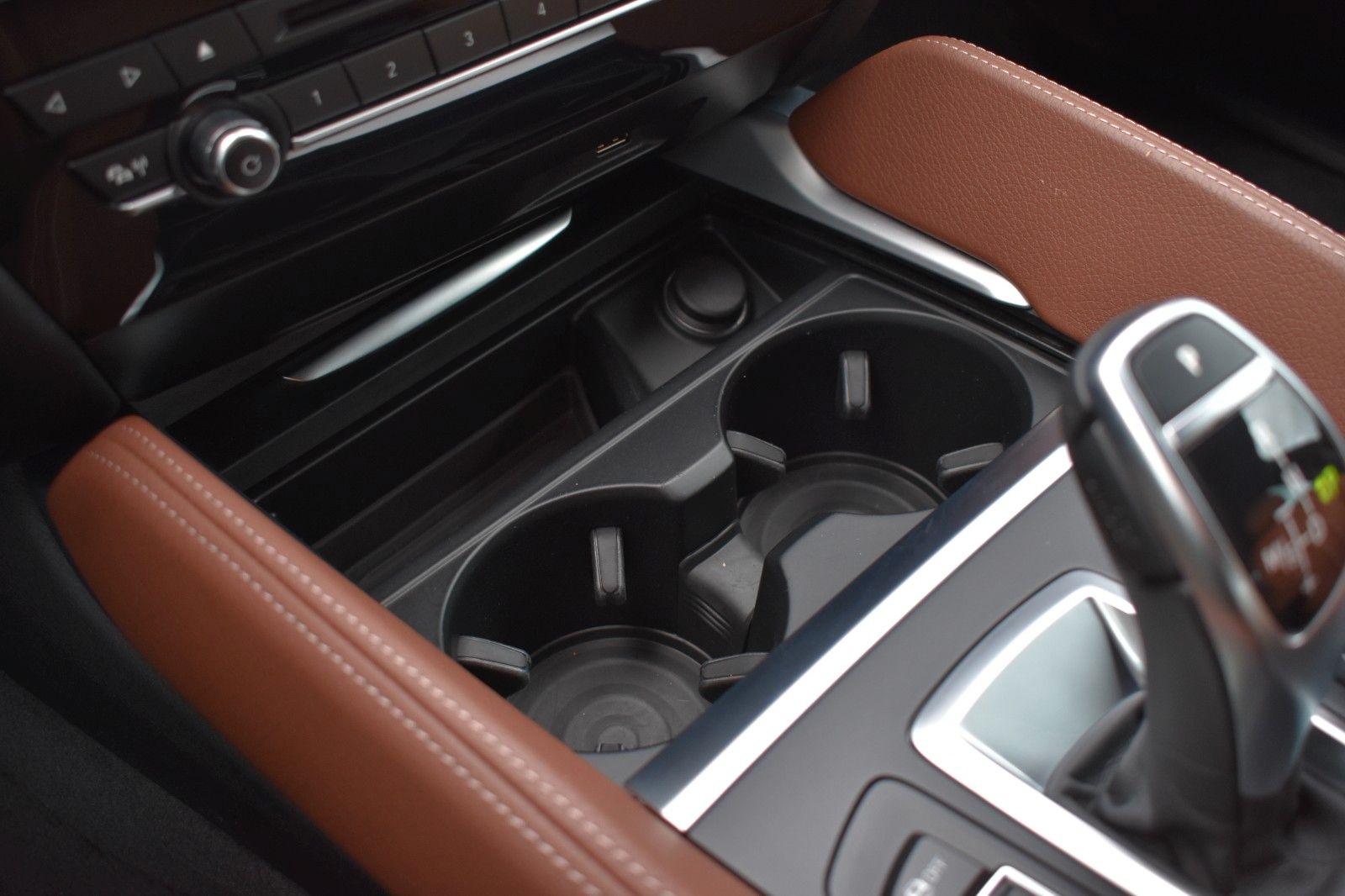 Fahrzeugabbildung BMW X6 xDrive 30 d M Sport Keyless-Go GSD HUD