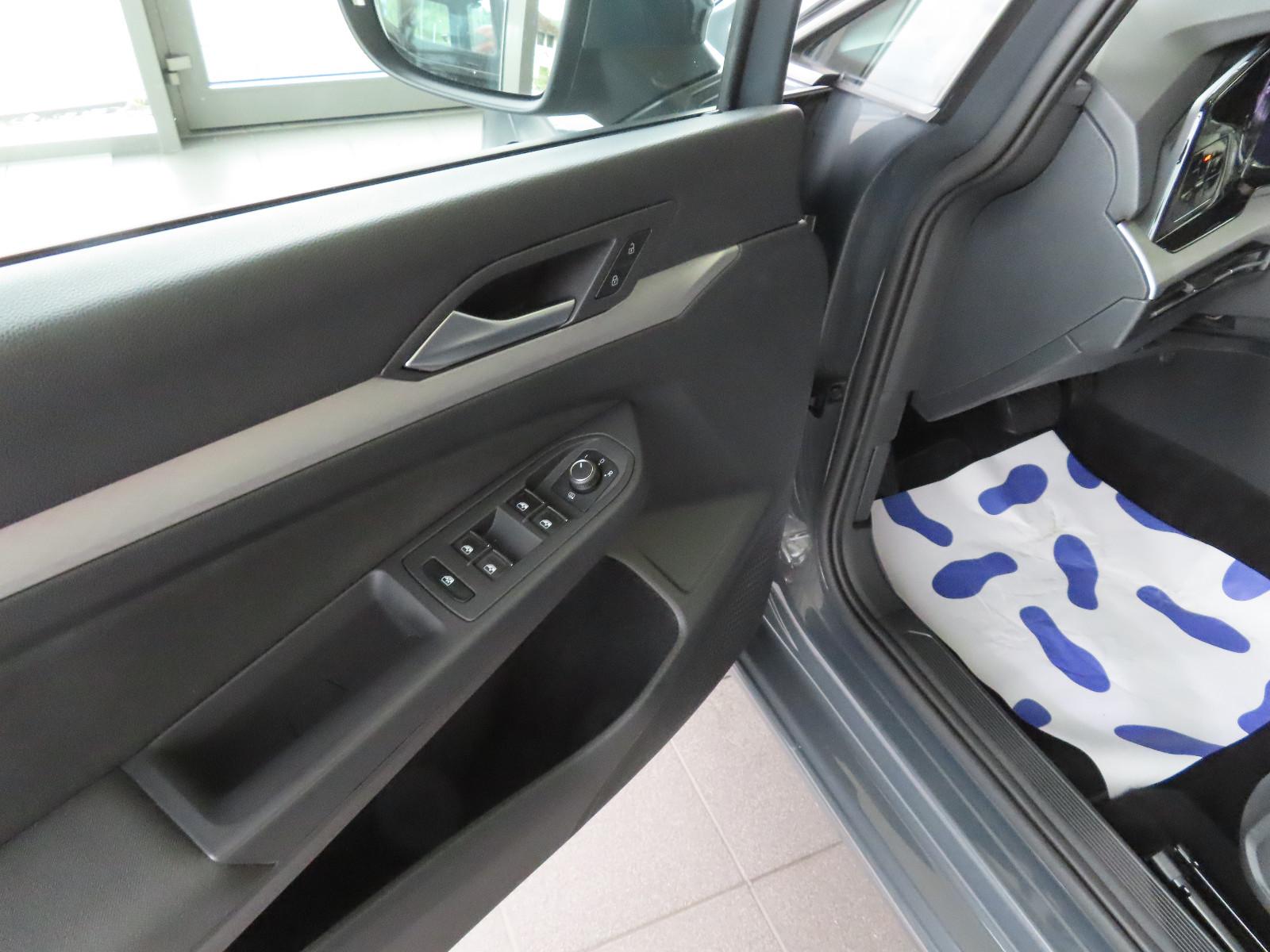 Volkswagen Golf VIII Variant Life 2.0 TDI NAVI LED PDC, миниатюра 12