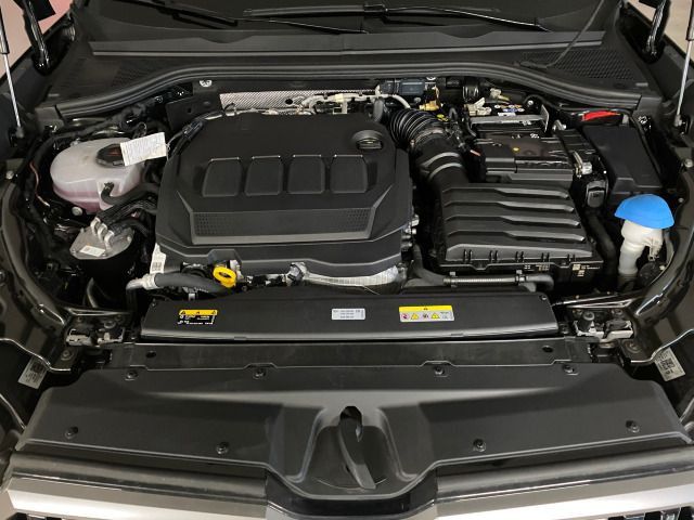 Superb IV Combi L&K 2.0 TDI DSG NAVI+LEDER