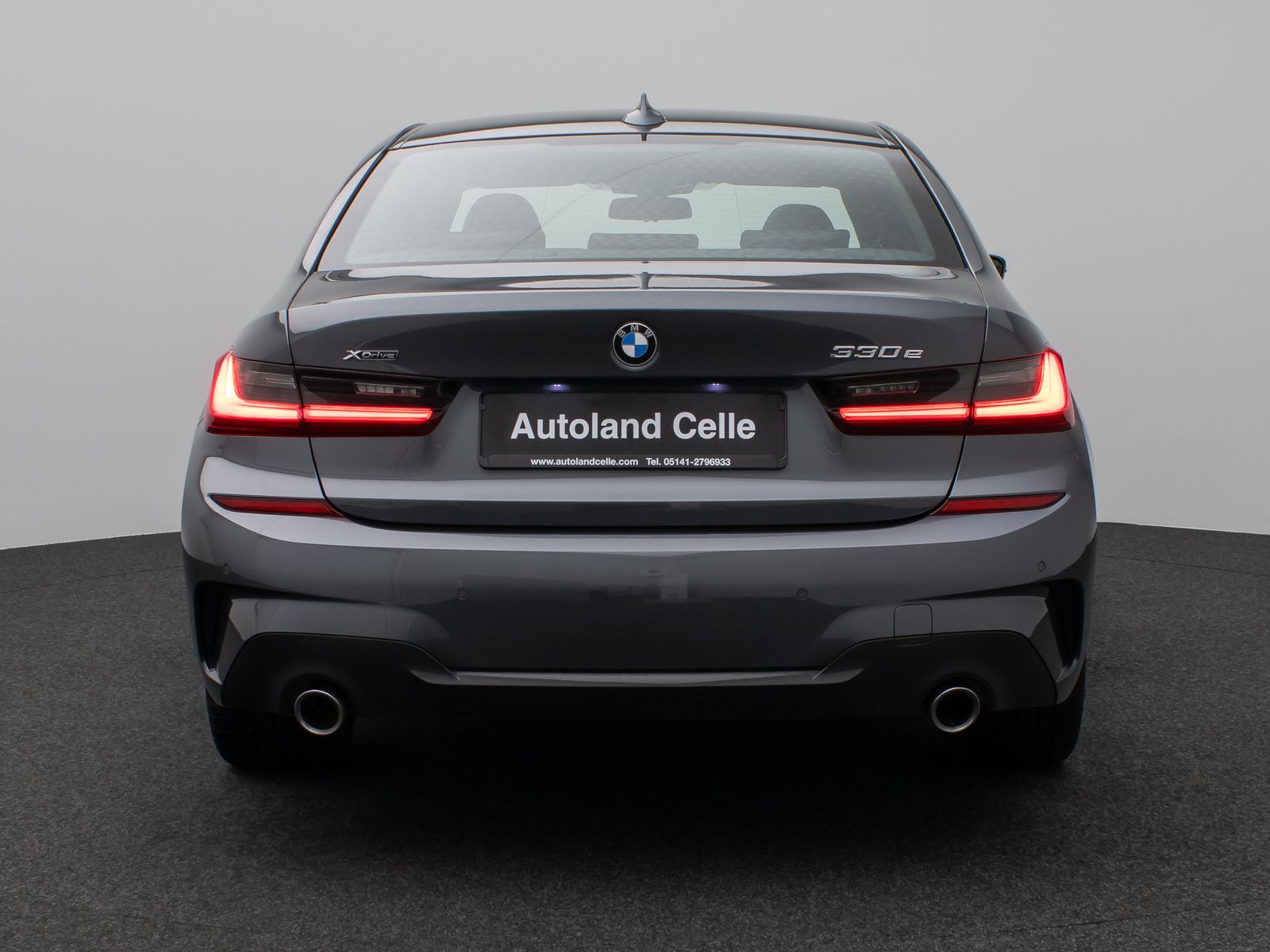 Fahrzeugabbildung BMW 330e xD M Sport Laser Glasdach PDC HUD DAB HiFi