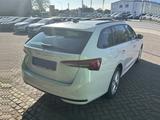 Skoda Octavia Combi 1.5 TSI DSG Select EHK Matrix Navi - Skoda Octavia Neuwagen in München
