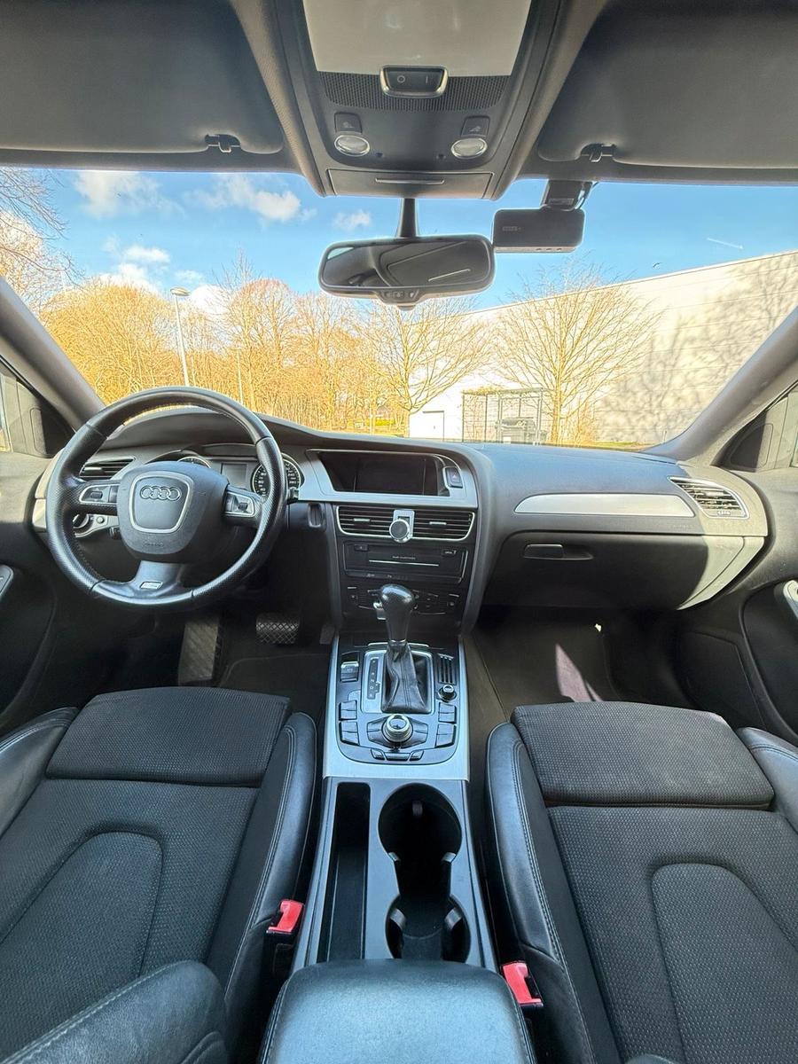 Audi A4 2011 — photo 5