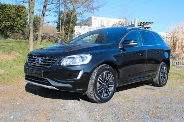 Volvo XC60 2.0d Momentum/Automatik/Leder/Navi/AHK