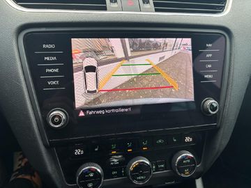 Skoda Octavia Combi 1.6 Style PanoramaKamera