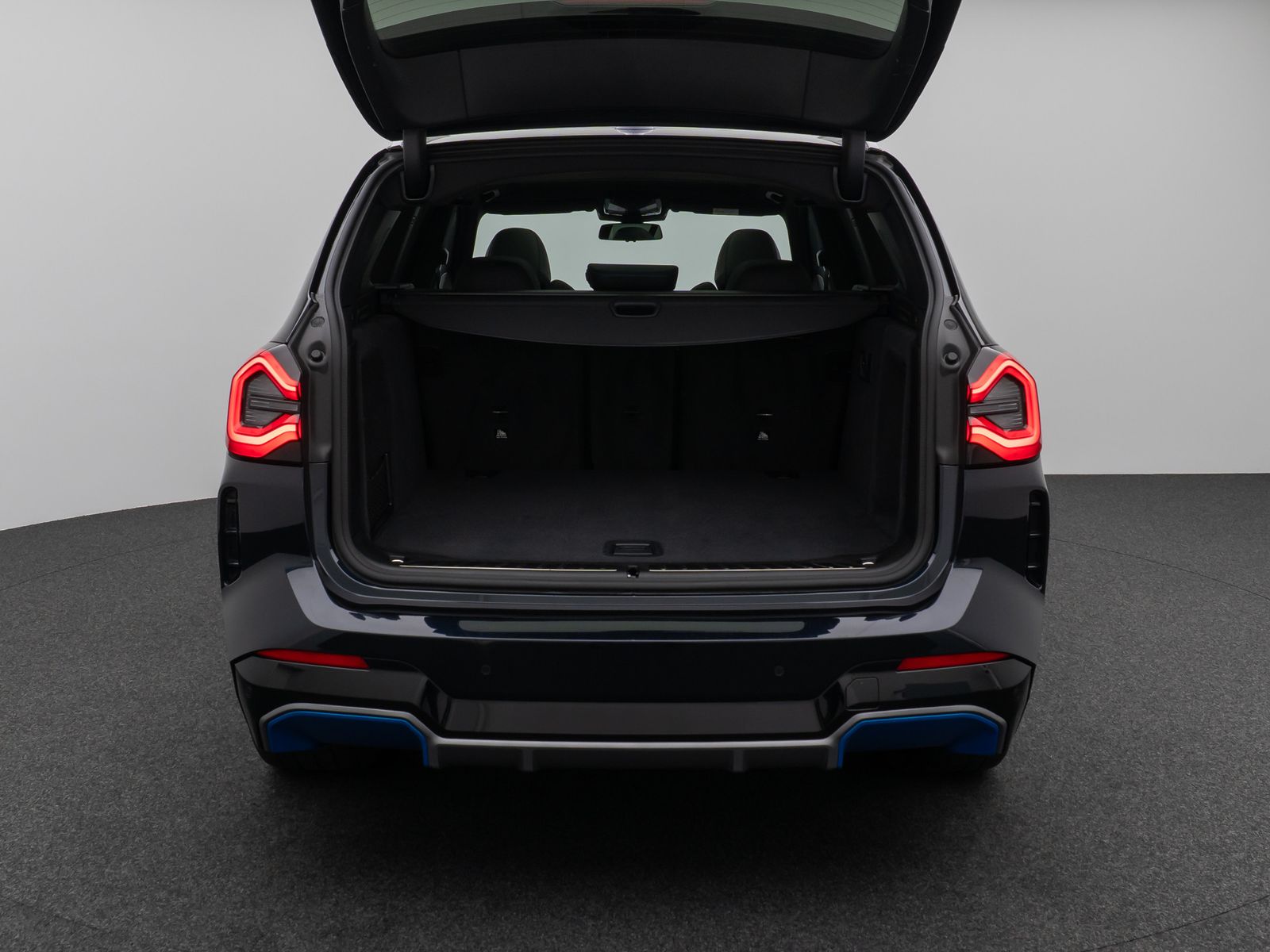 Fahrzeugabbildung BMW iX3 Impressive M Sport Panorama 360°HUD DAB H/K