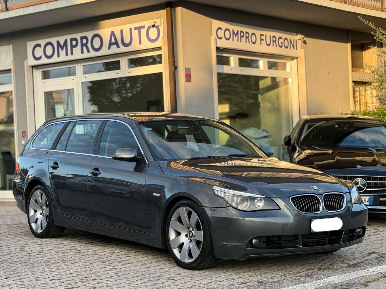 BMW 525 2006 — interior