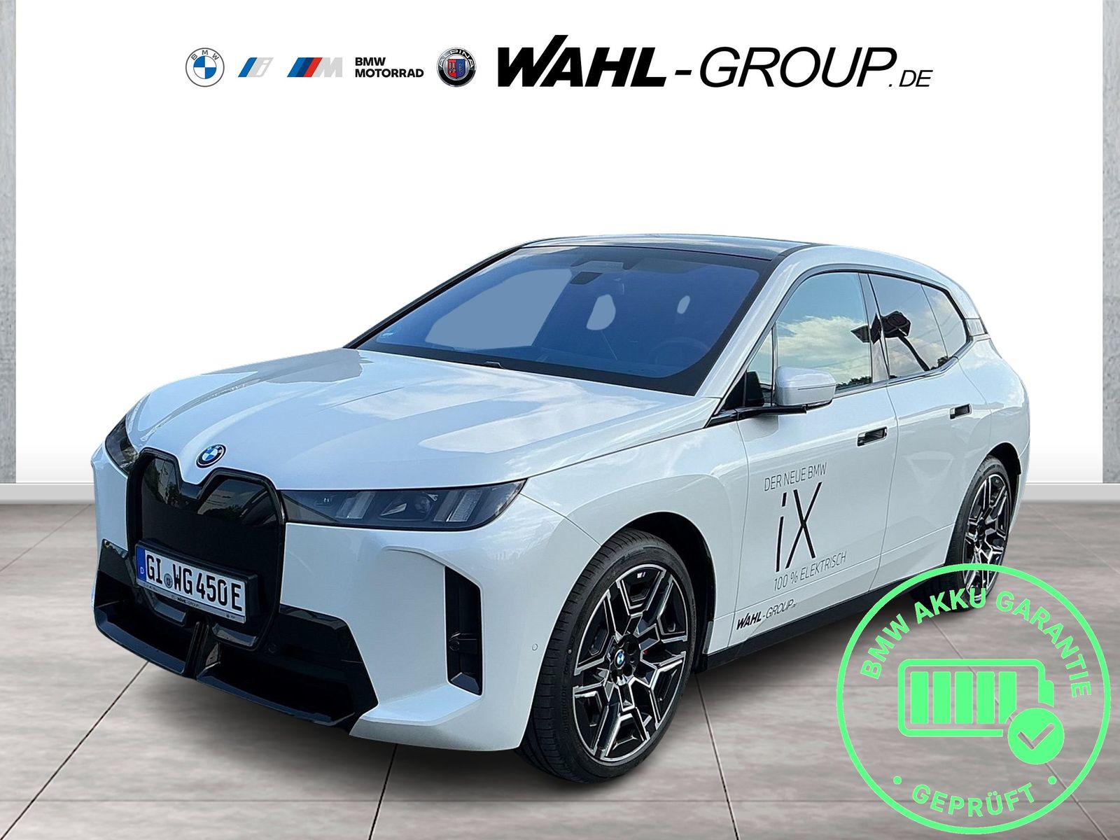 BMW iX xDrive45 M Sport Pro AHK Panorama IconicGlow 