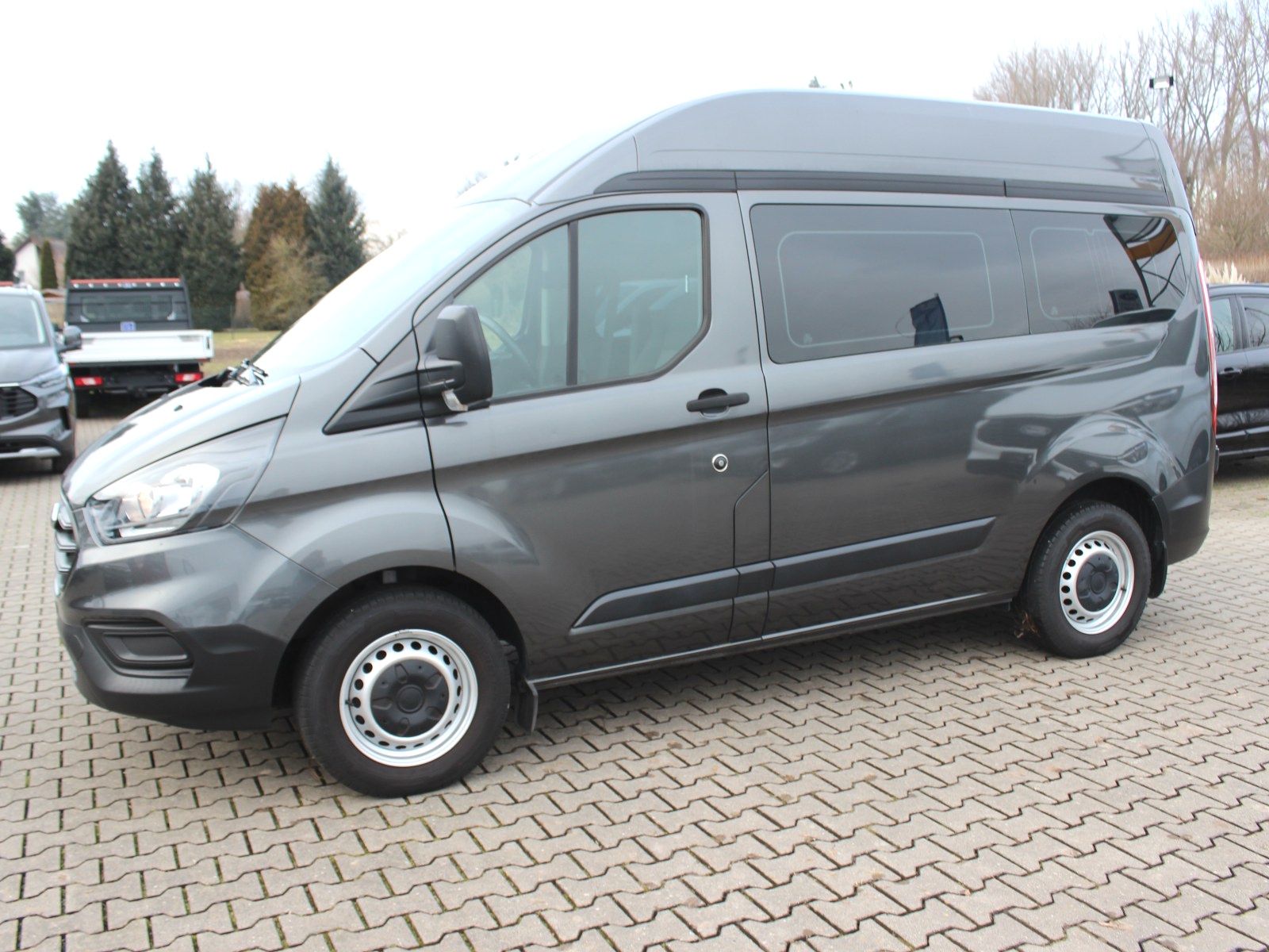 Fahrzeugabbildung Ford Transit Custom 320 L1 2,0 TDCi