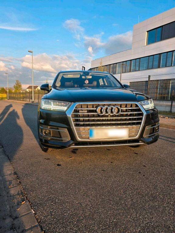 Image of Audi Q7