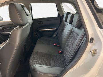 Fotografie 9 des Suzuki Vitara 1.4 Comfort+ Allgrip Autom. PANO KAMERA