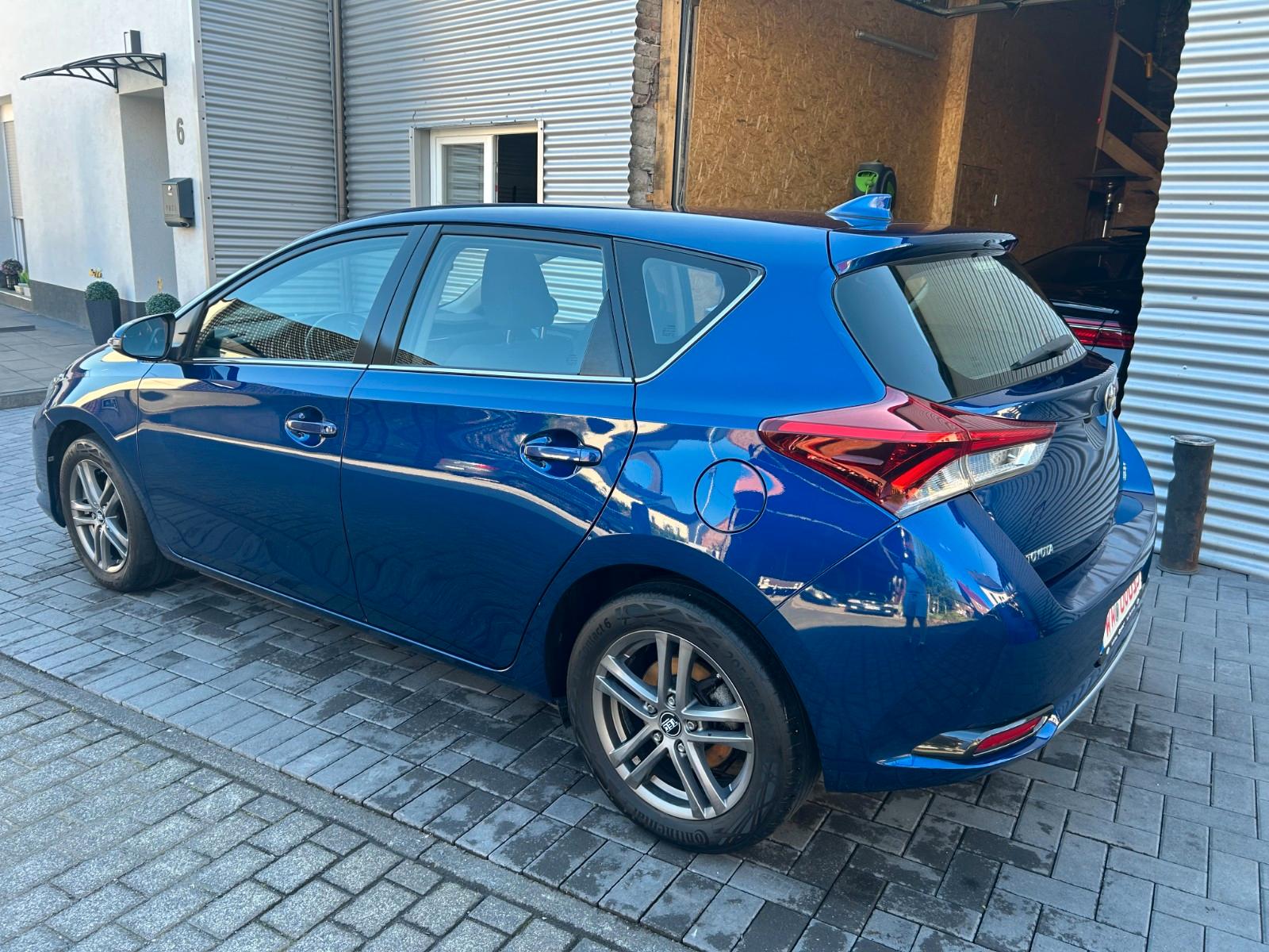 Toyota Auris Comfort / Navi / Kamera / Scheckh.Gepflegt