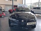 Alfa Romeo Giulia Quadrifoglio Oro - Alfa Romeo Giulia: Coupe