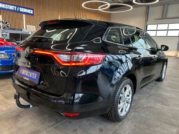 Renault Megane IV Grandtour Play *Navi*AHK*Sitzheiz.*