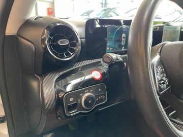 Mercedes-Benz A 200 A -Klasse *NAVI*PDC*SPURASSIST*TEMPOMAT*