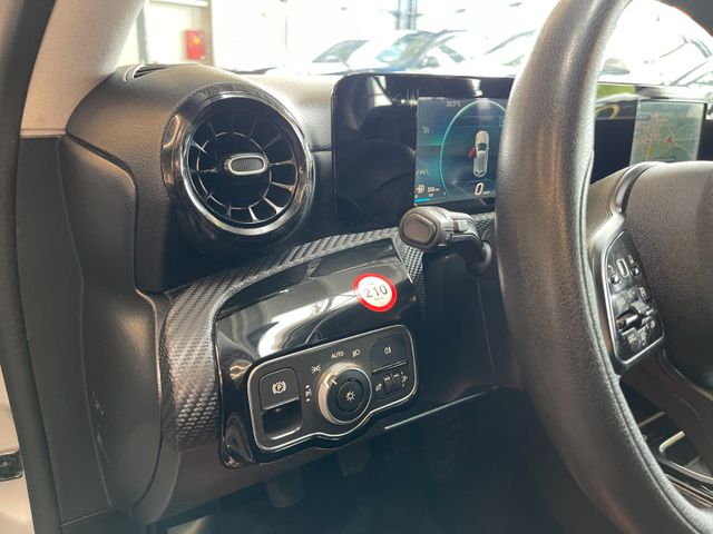 Mercedes-Benz A 200 A -Klasse *NAVI*PDC*SPURASSIST*TEMPOMAT*