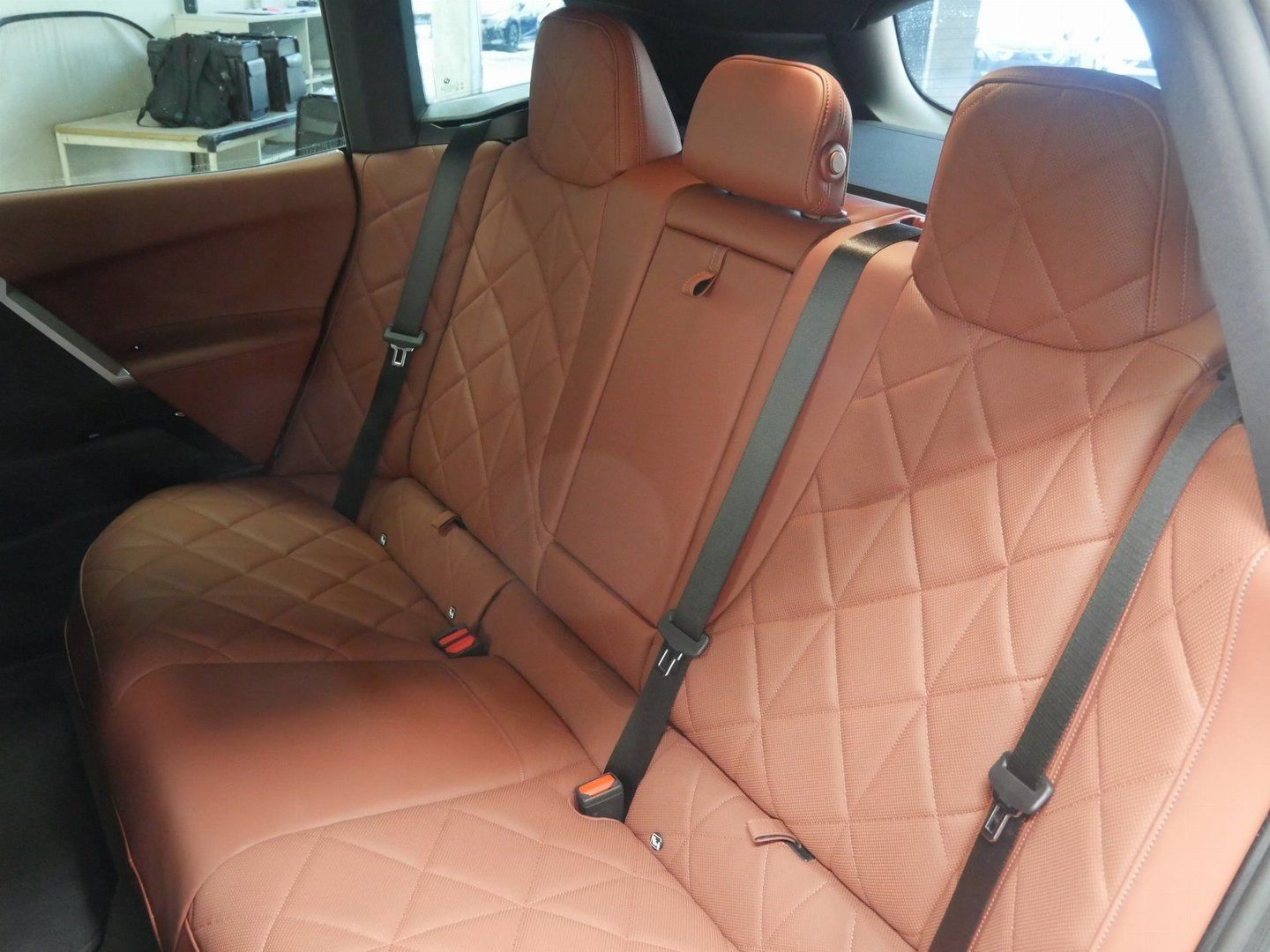 Fahrzeugabbildung BMW iX xDrive60 | Luftfederung | Sky Lounge | M-Spor