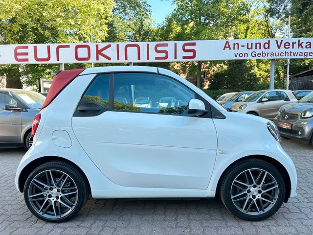 Smart fortwo Cabrio BRABUS Xcl DCT*LEDER*NAVI*JBL*KAM