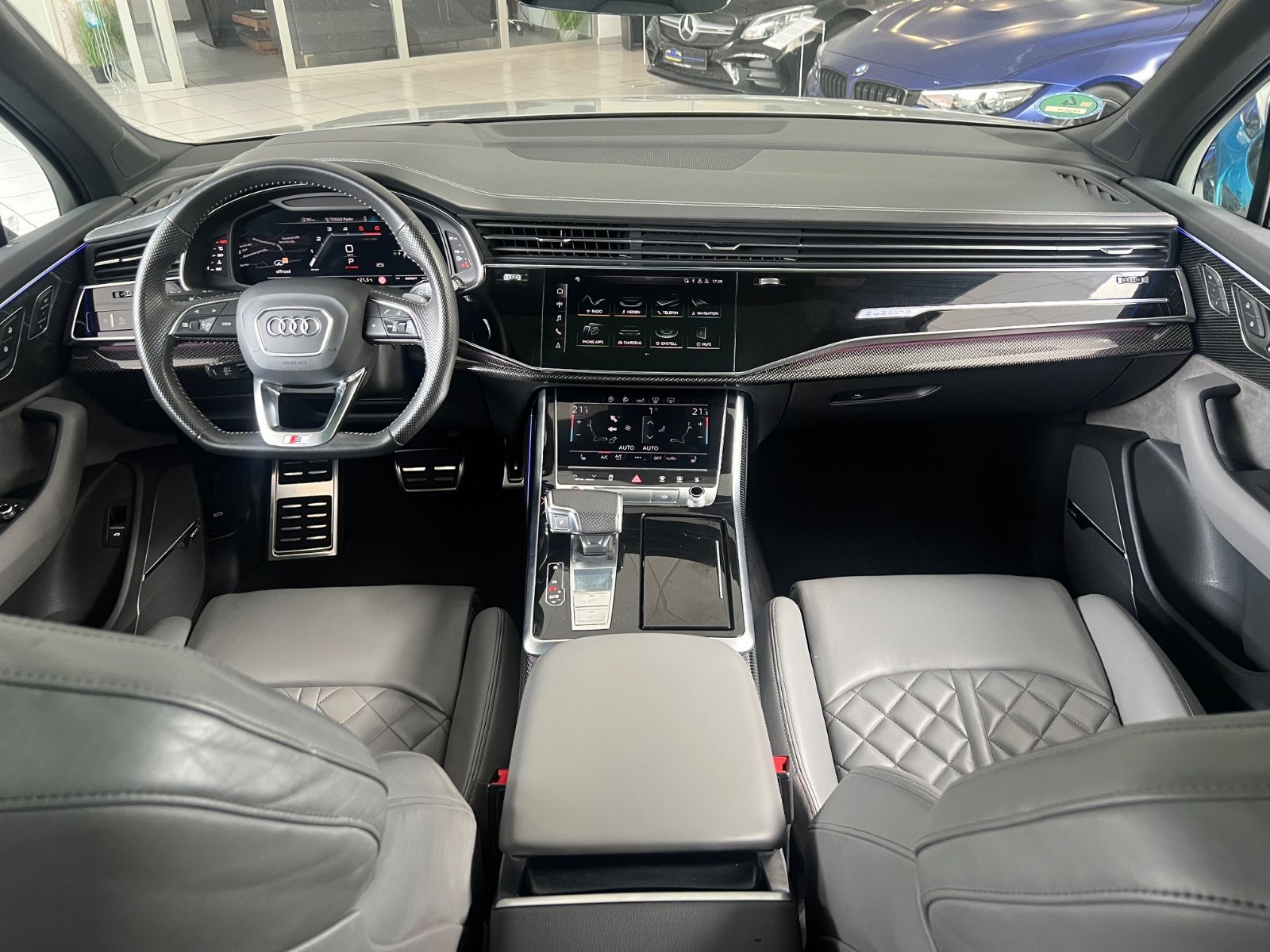 Fahrzeugabbildung Audi SQ7 4.0 TDI quattro*Head-Up * 7.SITZER*Exclusive