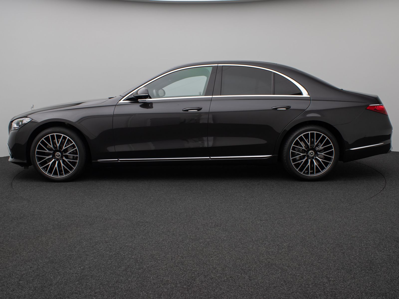 Fahrzeugabbildung Mercedes-Benz S 400d 4Matic 9G-Tronic360° HUD DAB SoftCose