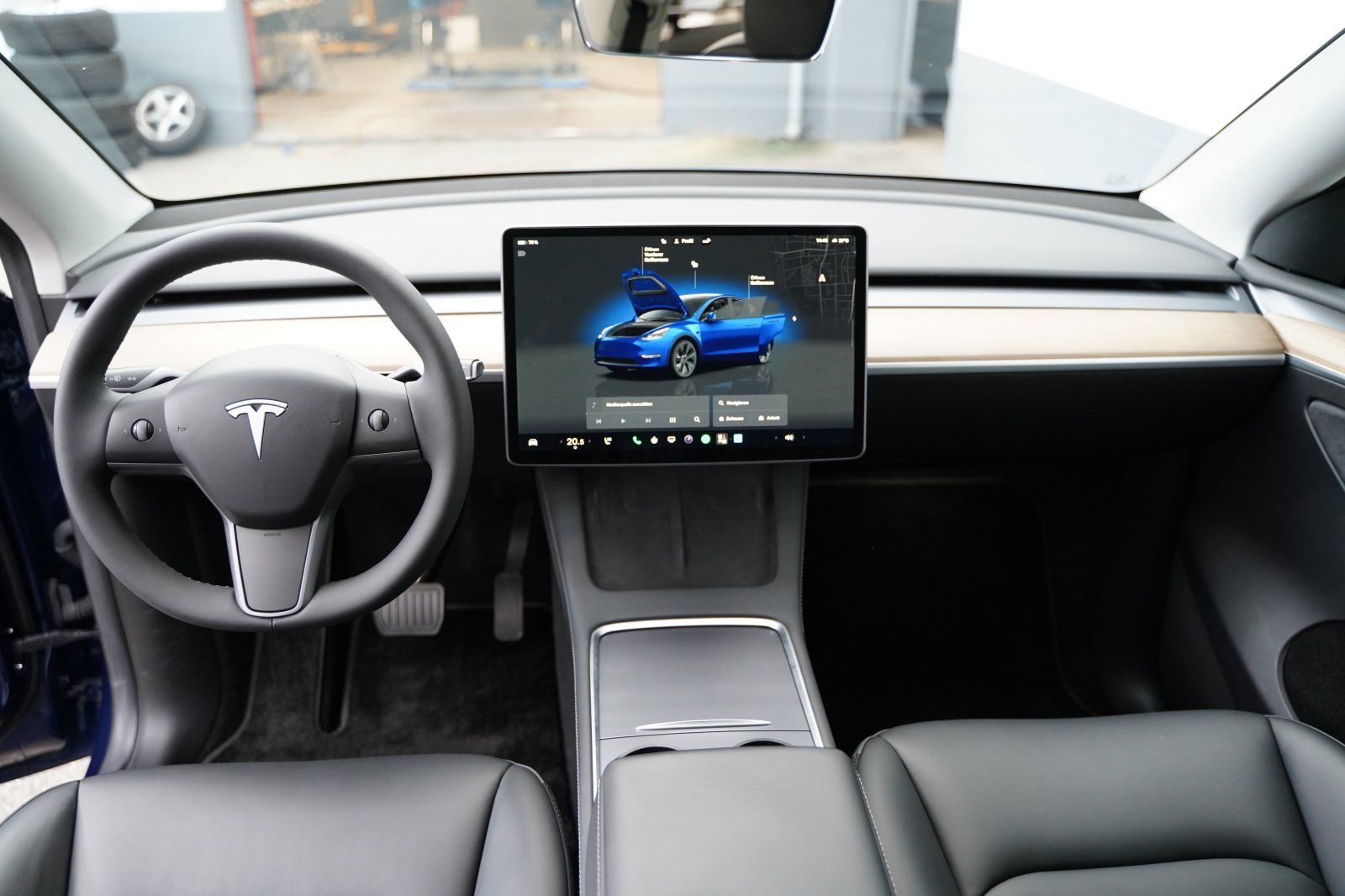Tesla Model Y Long Range AWD 1.Hand foto 2