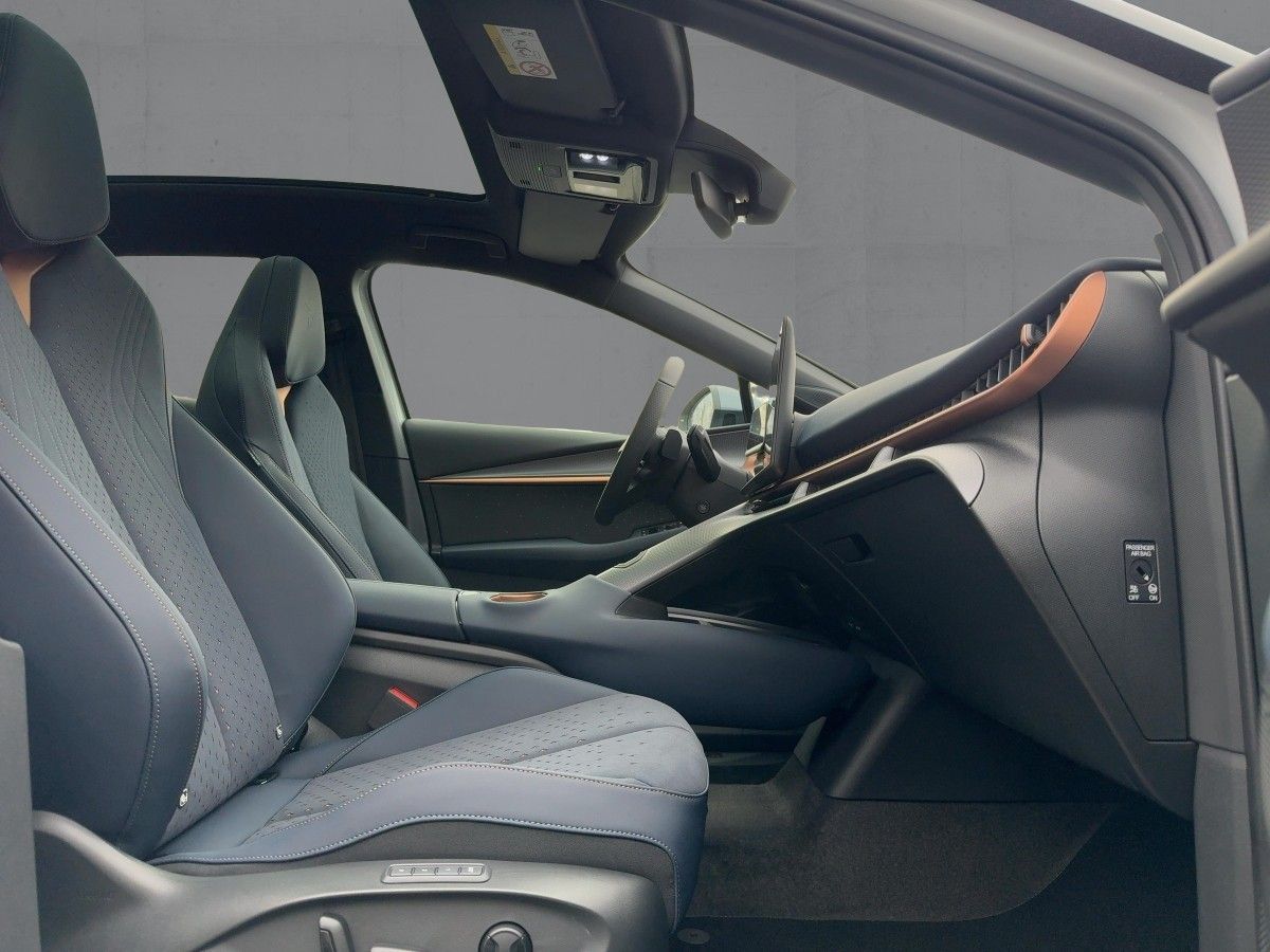 Cupra Tavascan - Bild 12