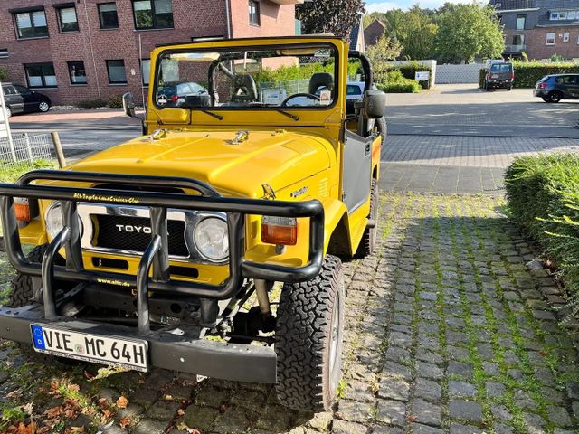 Toyota FJ 40 Offen mit H- Zulassung Benziner