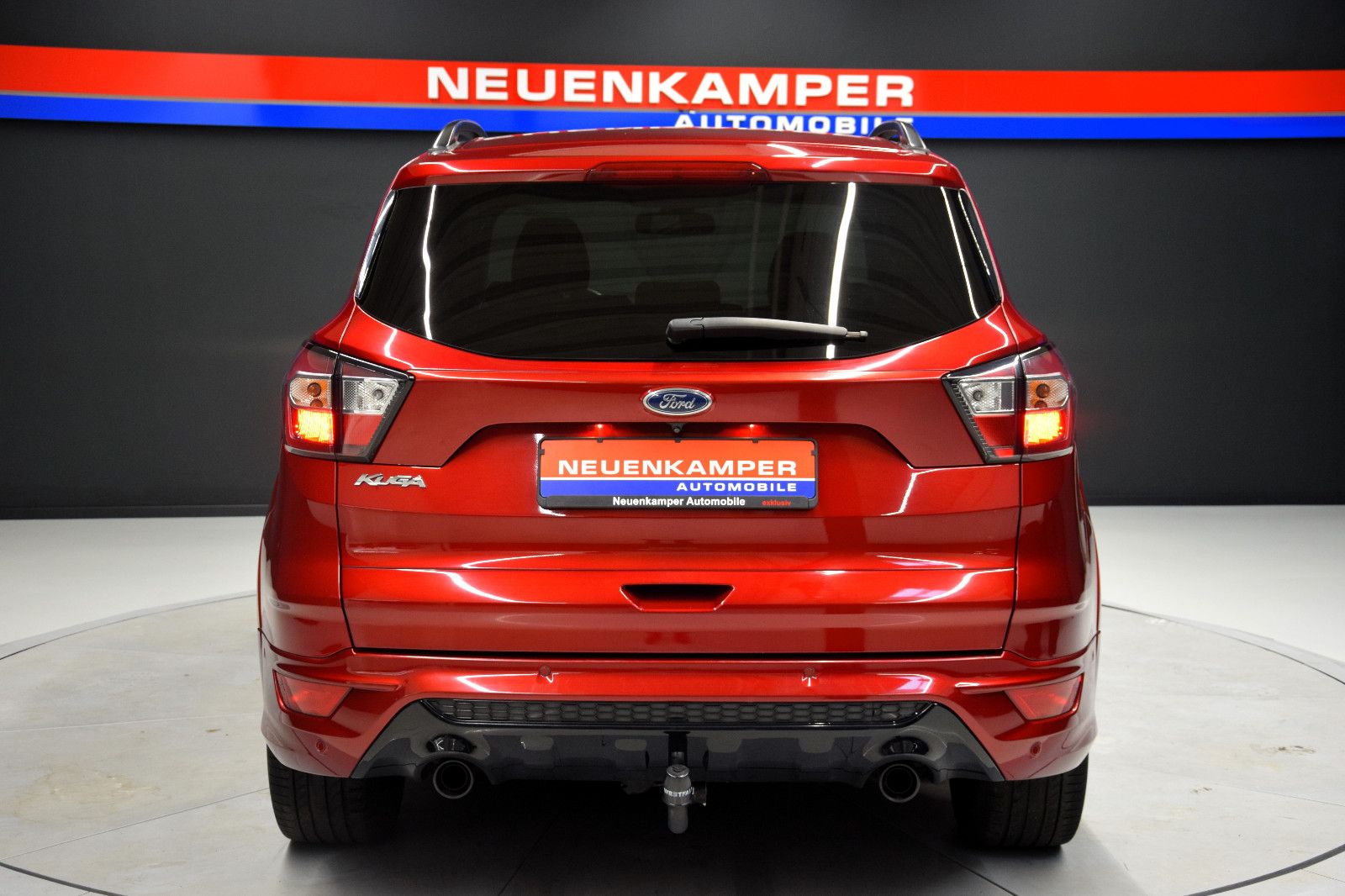 Fahrzeugabbildung Ford Kuga ST-Line Tempomat Kamera PDC Bi-Xenon el.Hkl